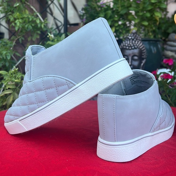 NEW‼️ Quilted Slip-On Wedge Style Sneaker Bootie Mules Clog Slides - Picture 17 of 17